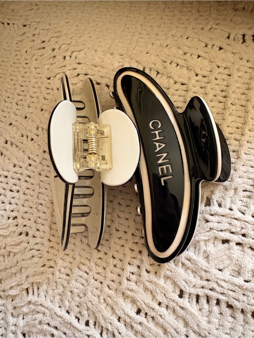 CHANEL Black and White Logo Hair Claw Clips